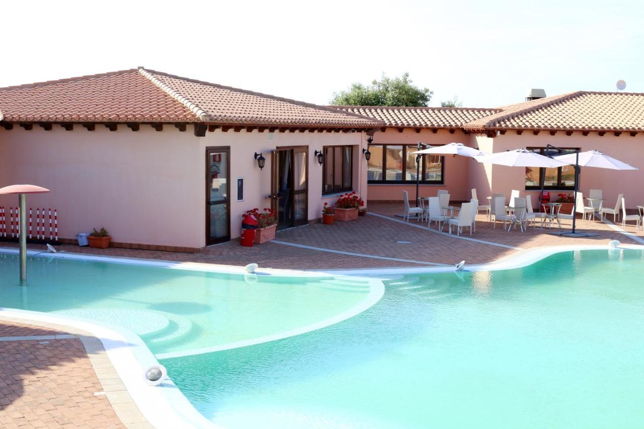 Hotel Borgo Dei Pescatori Aglientu Exteriér fotografie